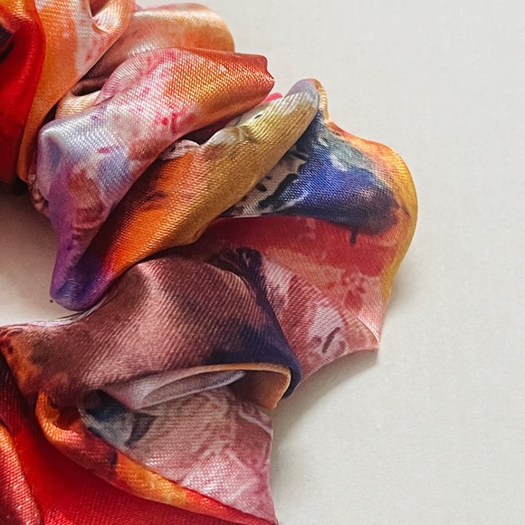 Multicolour scrunchie - Picture 2 of 3